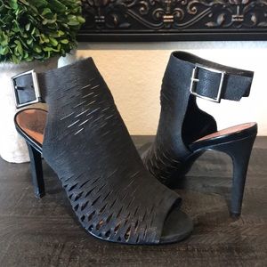 Vince Camuto KayJay heels.
